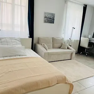  Apartment Studio-apartment Mit Balkon Deutschland